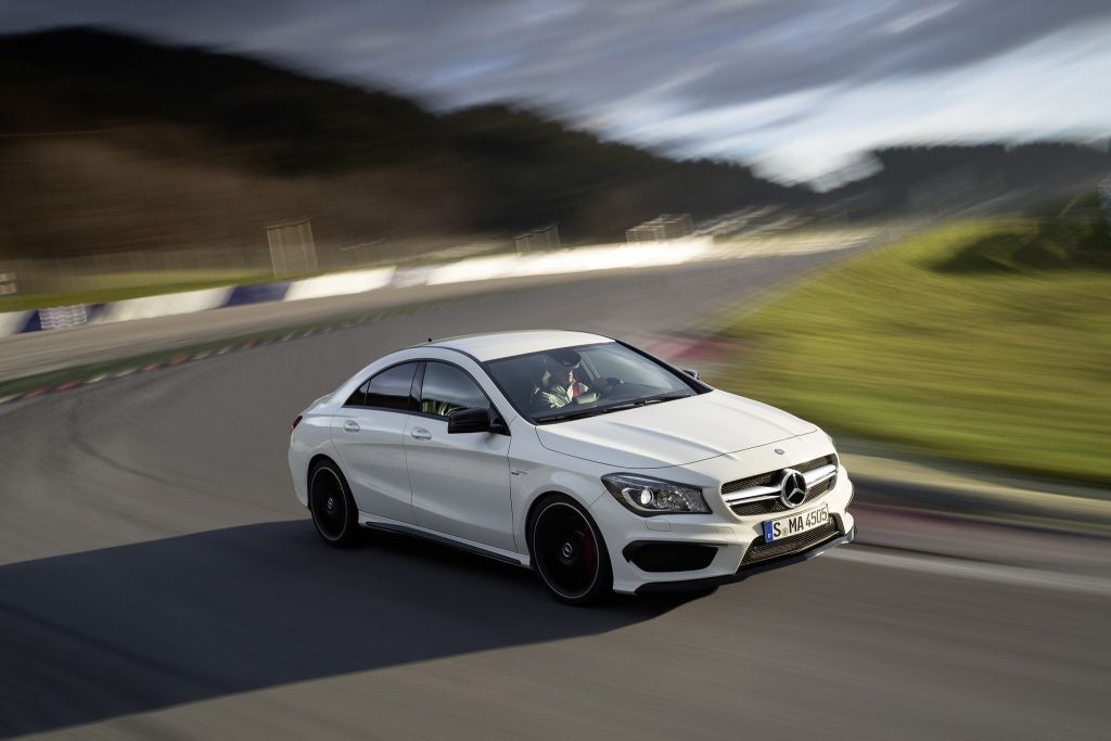 MERCEDES-BENZ CLA 45 AMG 6